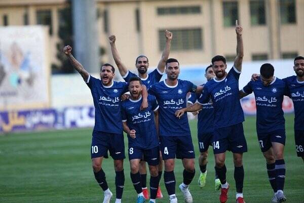 گل،گهر،چادرملو،تيم،بازي،ثمر،توپ،گروسيان،فرزين،گلزني