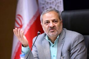 عکس / آقای وزیر پا به توپ شد