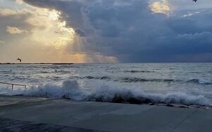 فیلم/ آب خزر پس از ۲۰ سال به سمنان می‌رسد