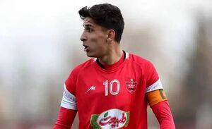 پدیده 19 ساله روی نیمکت پرسپولیس مقابل خیبر