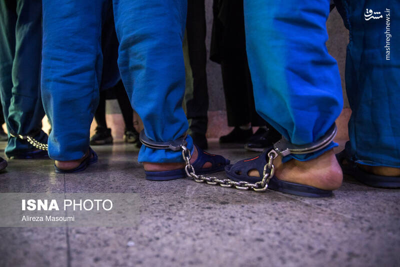 عکس / دستگیری سارقان خشن در تهران 19