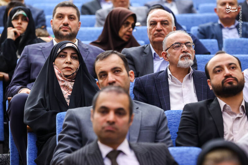 عکس / نخستین کنفرانس بین‌المللی کارآفرینی اجتماعی با حضور قالیباف 10