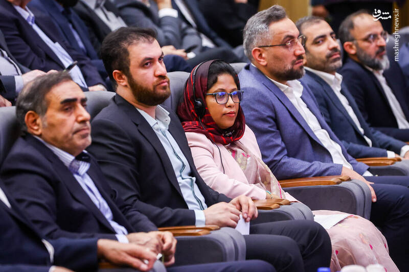 عکس / نخستین کنفرانس بین‌المللی کارآفرینی اجتماعی با حضور قالیباف 33