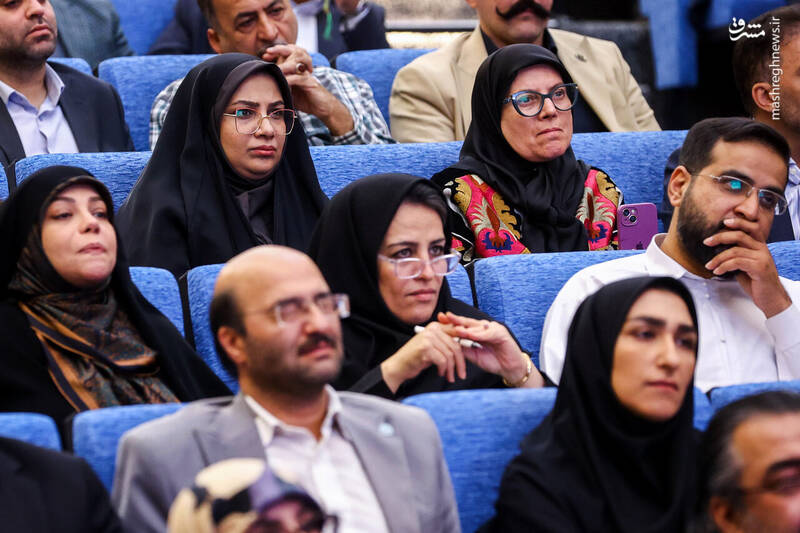 عکس / نخستین کنفرانس بین‌المللی کارآفرینی اجتماعی با حضور قالیباف 28