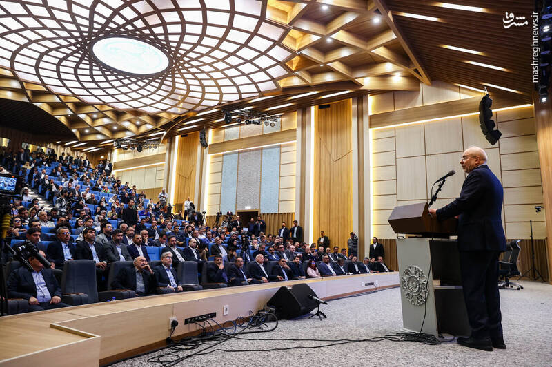 عکس / نخستین کنفرانس بین‌المللی کارآفرینی اجتماعی با حضور قالیباف 25