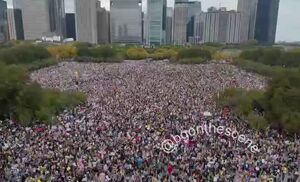 تصاویر هوایی از جمعیت گسترده مخالفان ترامپ در شیکاگو