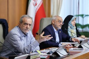 هر مقررهای که موجب فشار اقتصادی بر زندگی مردم شود، باید سریع اصلاح شود