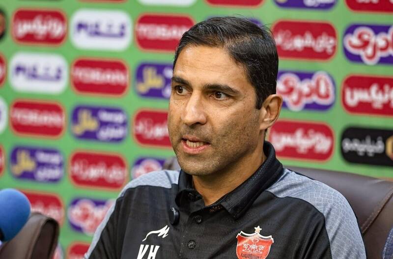 خط دفاعی پرسپولیس مثل «پنیر سوییسی» است؛ توصیه به هاشمیان برای استعفا 4