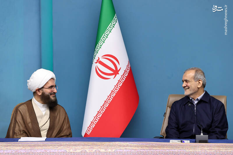 عکس / حضور رئیس جمهور در گردهمایی مشترک قرارگاه ملی مسجد 3