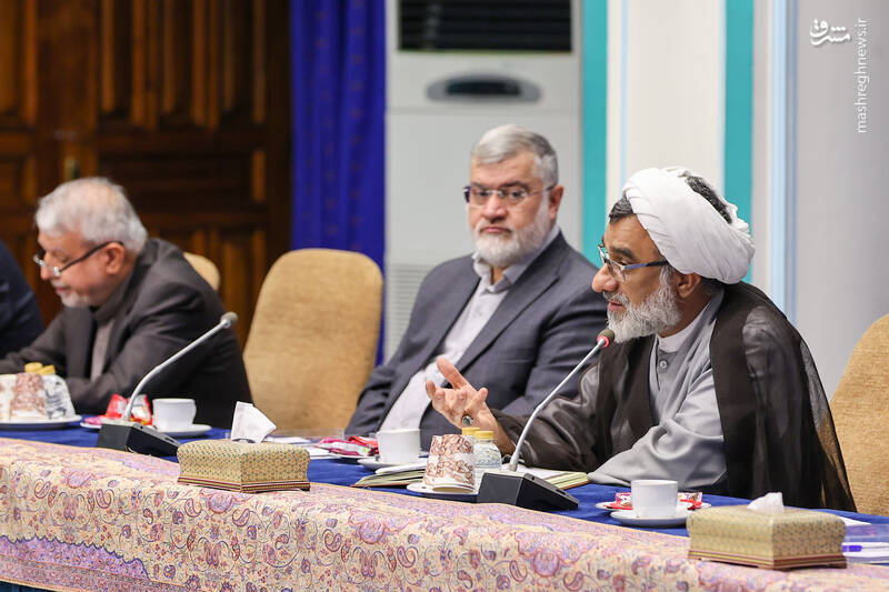 عکس / حضور رئیس جمهور در گردهمایی مشترک قرارگاه ملی مسجد 13