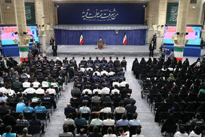 ملت ایران هرگز زیر بار تحمیل نخواهد رفت/ موفقیتهای ورزشی اخیر در تاریخ ورزشمان بیسابقه بود/ یاوهگوییهای سخیف رئیس جمهور آمریکا، تلاش برای روحیه دادن به صهیونیستهای مأیوس است رهبر انقلاب