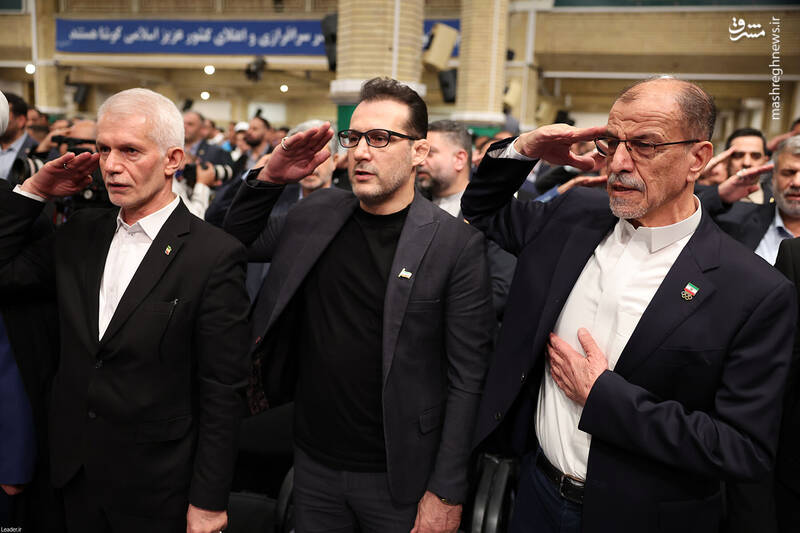 عکس / دیدار مدالآوران ورزشی و المپیادهای علمی با رهبر انقلاب 9