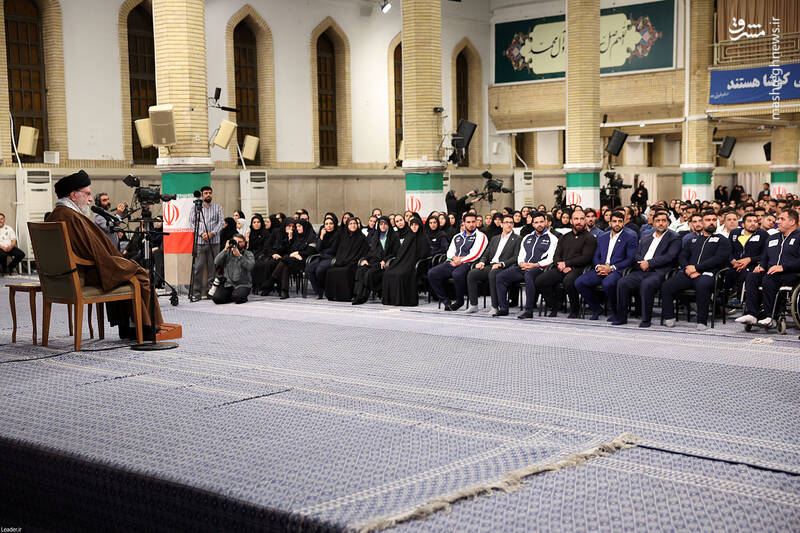 عکس / دیدار مدالآوران ورزشی و المپیادهای علمی با رهبر انقلاب 27