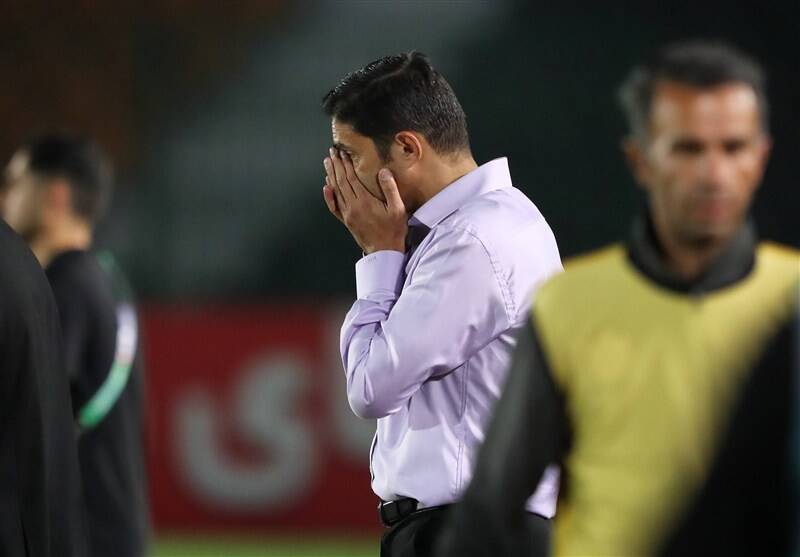 پرسپوليس،هاشميان،سرمربي،باشگاه،تصميم،سخت،بازيكنان