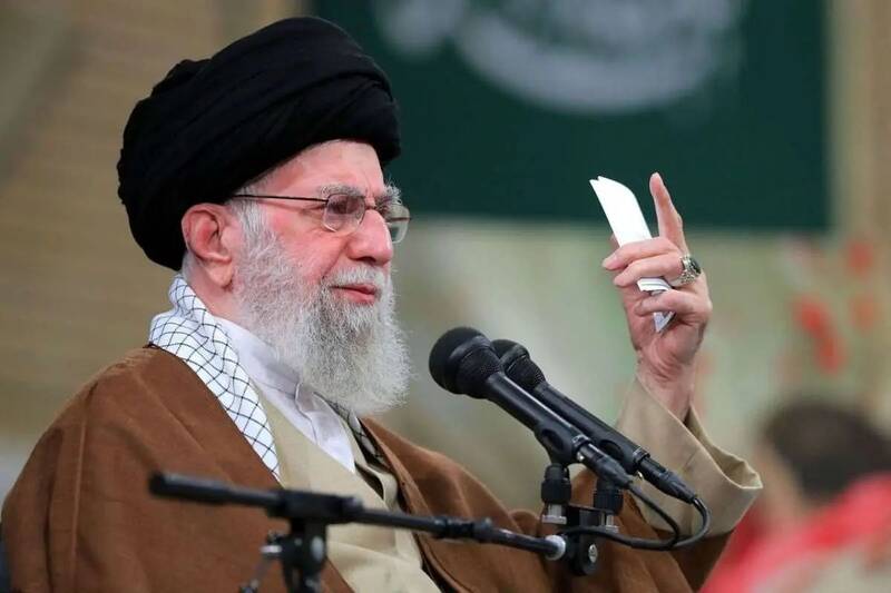 هدف اصلی تحریمها در نگاه رهبر انقلاب
