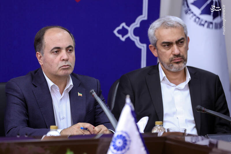 عکس / نشست صمیمی رئیس جمهور با اعضای اتاق بازرگانی ایران 5