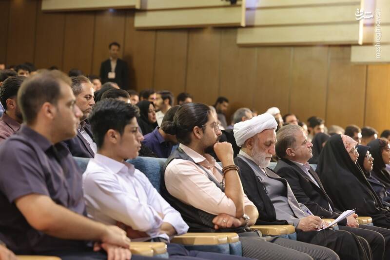 حضور در جمع دانشجویان ایلامی حضور در جمع دانشجویان ایلامی