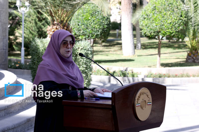عکس / اعضای هیأت دولت در جمع خبرنگاران 22