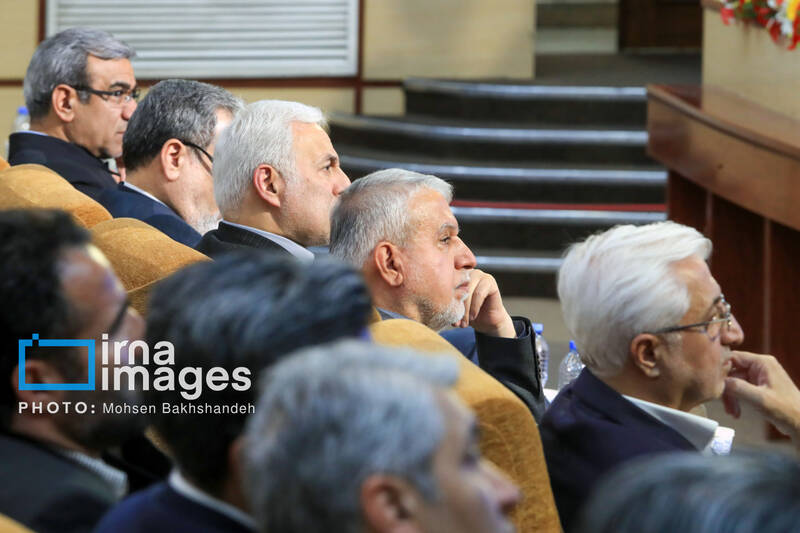 عکس / همایش منطقهای دیپلماسی استانی با حضور قالیباف و عراقچی 28