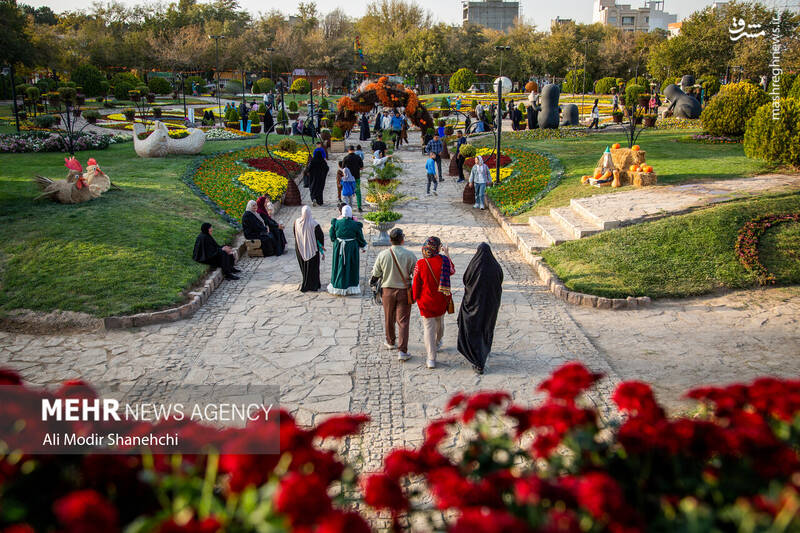 عکس / چهارمین جشنواره «طعم و رنگ پاییز» در مشهد 18