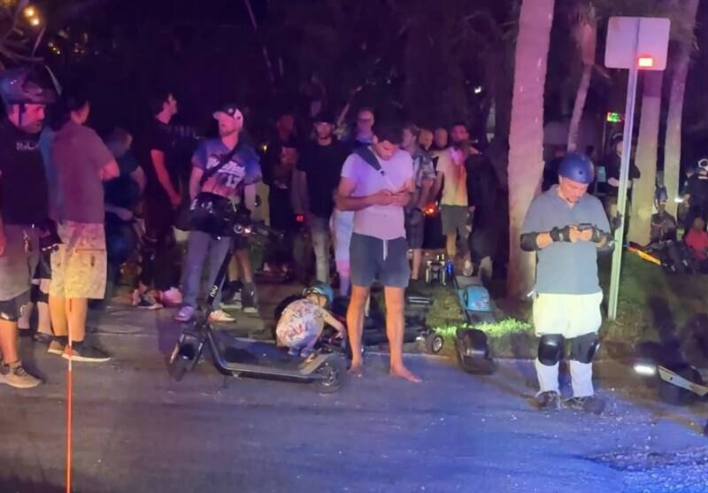 نفر،آمريكا،تيراندازي،مهماني،دبيرستان،سلاح