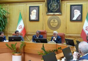 مومنی: حل مشکلات از همراهی و همدلی بین ارکان نظام حاصل میشود