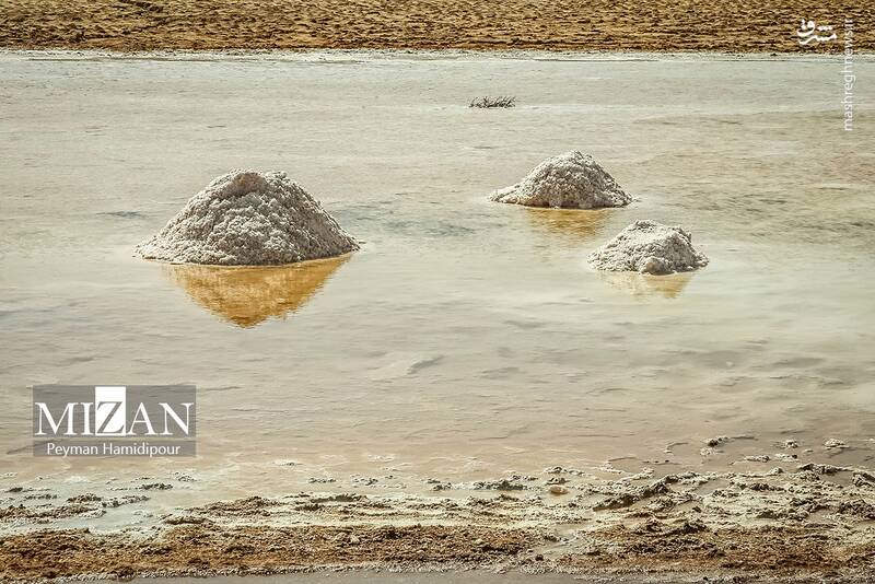عکس / برداشت سنتی نمک در خراسان شمالی 26