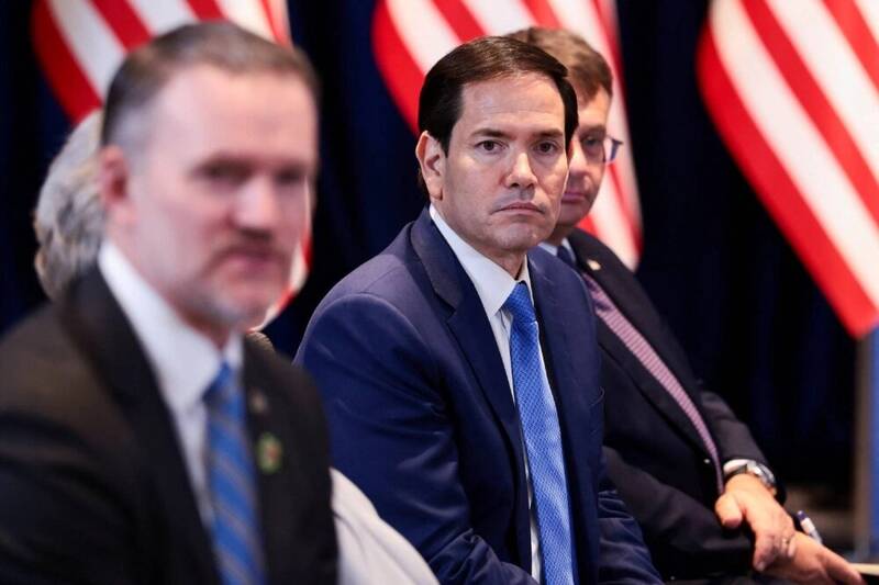 هشدار آغاز حملات گسترده رژیم صهیونیستی به غزه/ آمریکا به دنبال سربازان آفریقایی برای تشکیل نیروی بینالمللی تثبیت کننده/ هشدار سازمان جهانی بهداشت درباره ادامه بحران گرسنگی در غزه