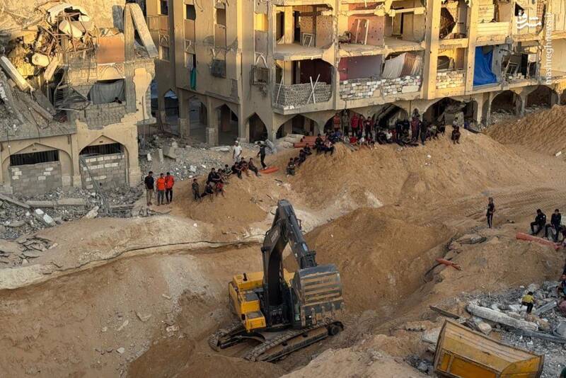 تصاویری از عملیات حفاری در شهر حمد در شمال خان‌یونس