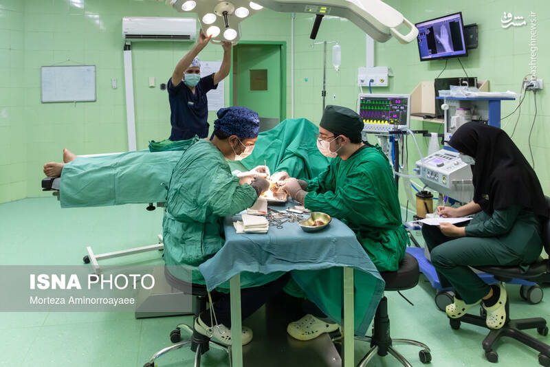 عکس / پرستار؛ نگهبان جان و تکیهگاه امید بیمار 54