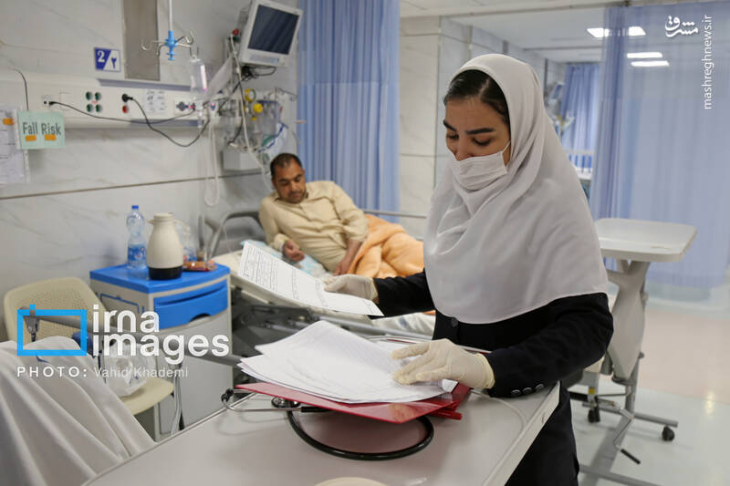عکس / پرستار؛ نگهبان جان و تکیهگاه امید بیمار 73