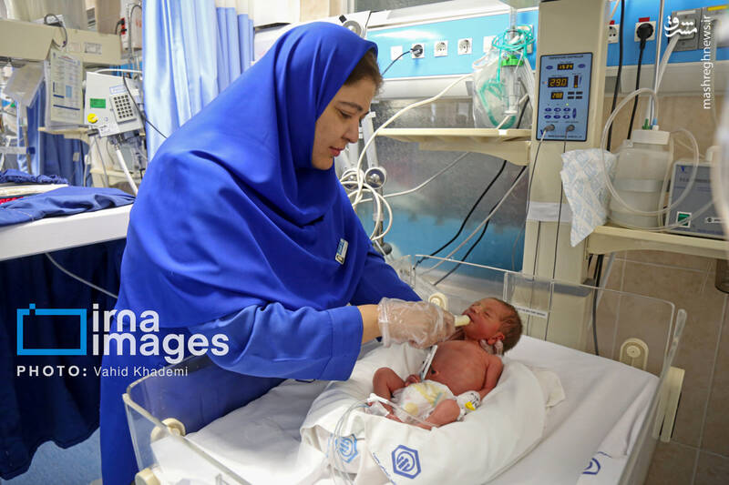 عکس / پرستار؛ نگهبان جان و تکیه‌گاه امید بیمار 66