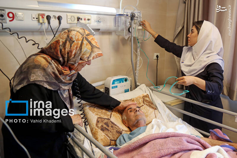 عکس / پرستار؛ نگهبان جان و تکیهگاه امید بیمار 29