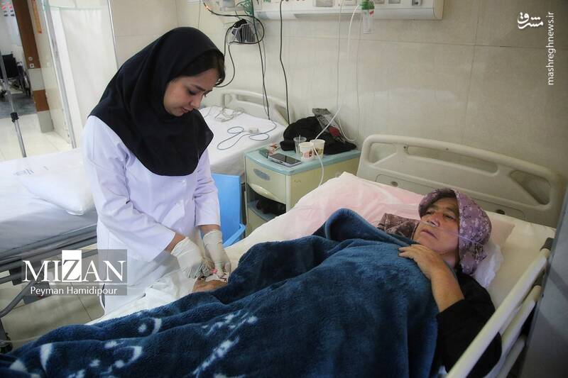 عکس / پرستار؛ نگهبان جان و تکیه‌گاه امید بیمار 40