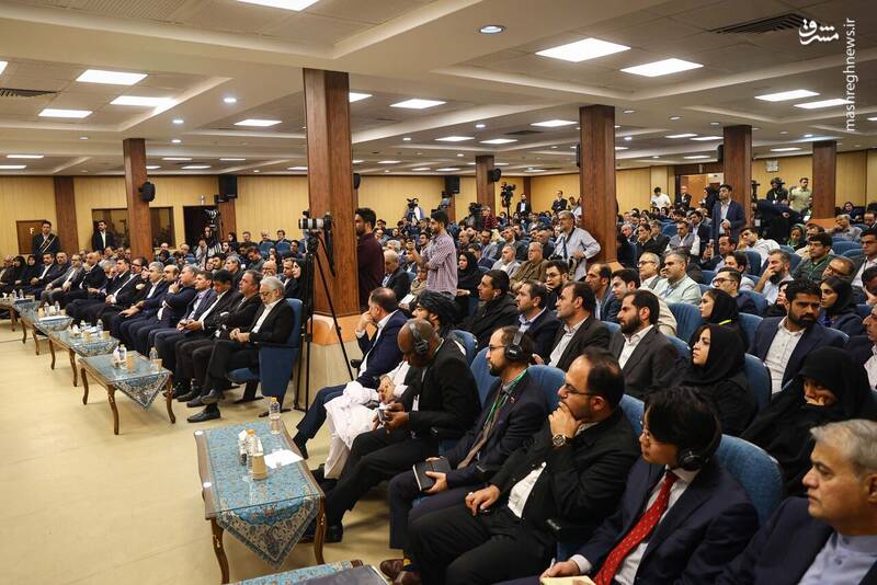عکس / همایش سرمایهگذاری در صنعت نفت گاز و پتروشیمی با حضور قالیباف 36