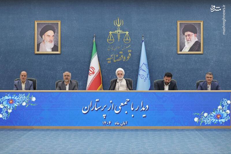 عکس/ دیدار رئیس قوه قضائیه با جمعی از پرستاران کشور