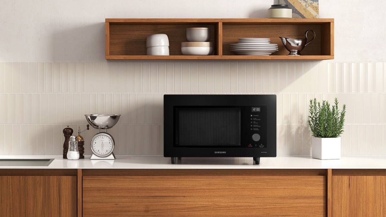 چرا انتخاب نمایندگی مایکروفر سامسونگ در اهواز برای تعمیر، بهترین گزینه است؟
