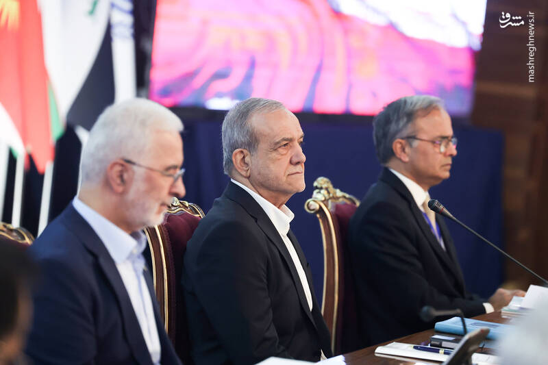 عکس / حضور رئیس جمهور در نشست وزیران کشورهای عضو سازمان همکاری اقتصادی «اکو» 27