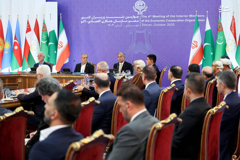 عکس / حضور رئیس جمهور در نشست وزیران کشورهای عضو سازمان همکاری اقتصادی «اکو» 28