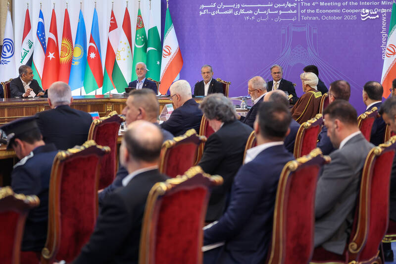 عکس / حضور رئیس جمهور در نشست وزیران کشورهای عضو سازمان همکاری اقتصادی «اکو» 24