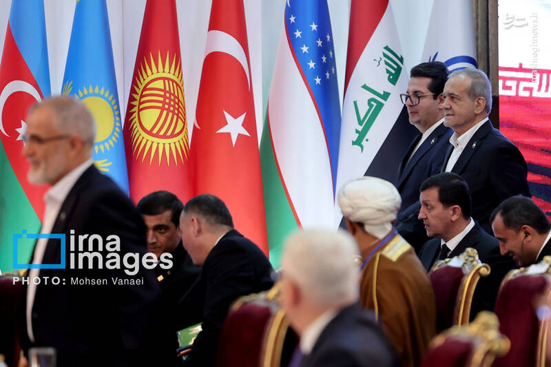 عکس / حضور رئیس جمهور در نشست وزیران کشورهای عضو سازمان همکاری اقتصادی «اکو» 6