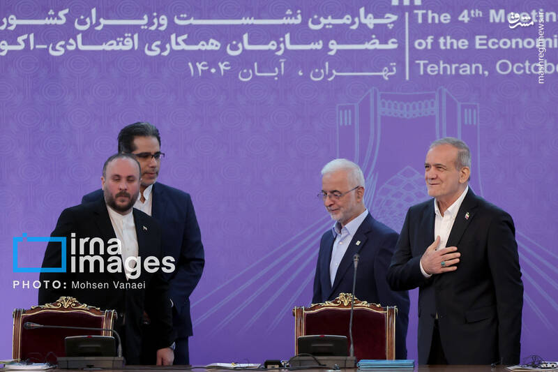 عکس / حضور رئیس جمهور در نشست وزیران کشورهای عضو سازمان همکاری اقتصادی «اکو» 12