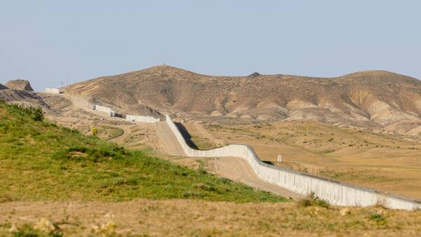 كشور،انسداد،مرزها،مرزهاي،شرق،ديواركشي