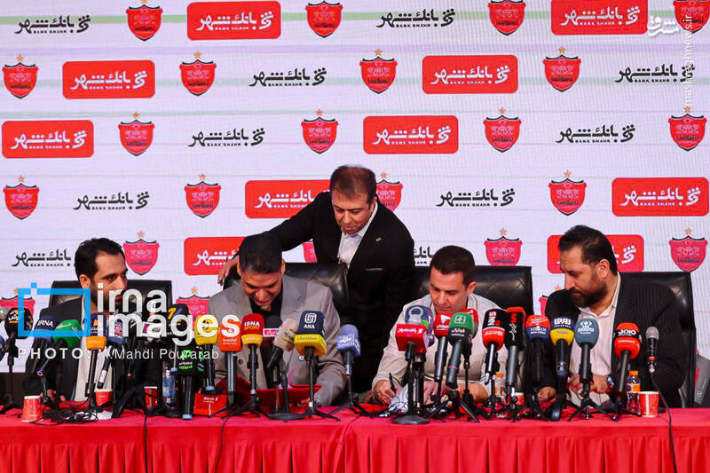 عکس / امضای قرارداد رسمی "اوسمار لوس ویرا" با پرسپولیس 13