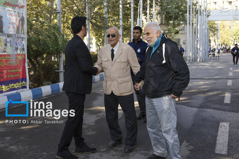 عکس / تشییع پیکر اکبر کارگر جم 44