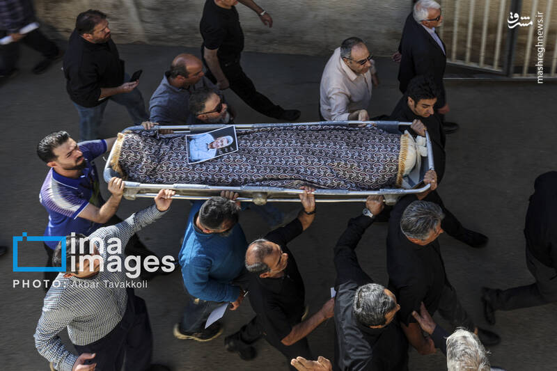 عکس / تشییع پیکر اکبر کارگر جم 11