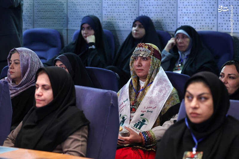 عکس / حضور پزشکیان در مراسم گرامیداشت مقام پرستار 8