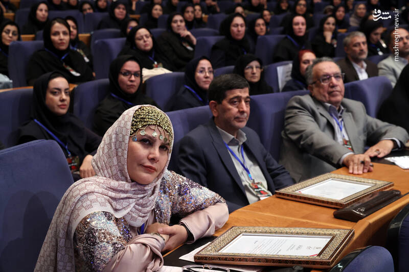 عکس / حضور پزشکیان در مراسم گرامیداشت مقام پرستار 27