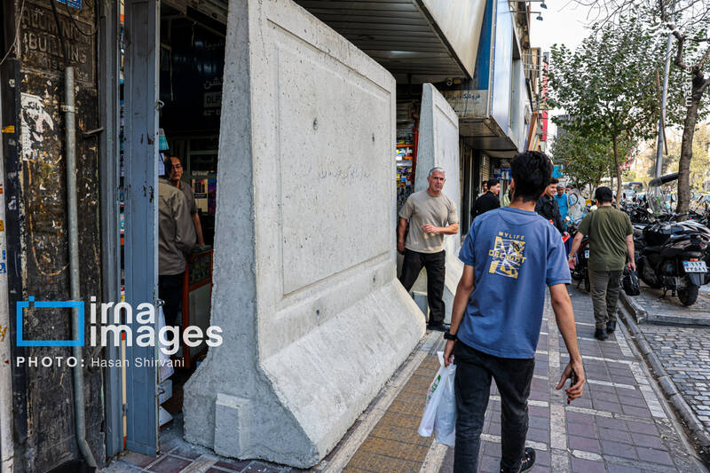 عکس / پلمب مراکز تجاری خیابان جمهوری 5