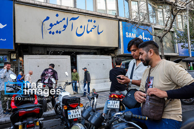 عکس / پلمب مراکز تجاری خیابان جمهوری 29